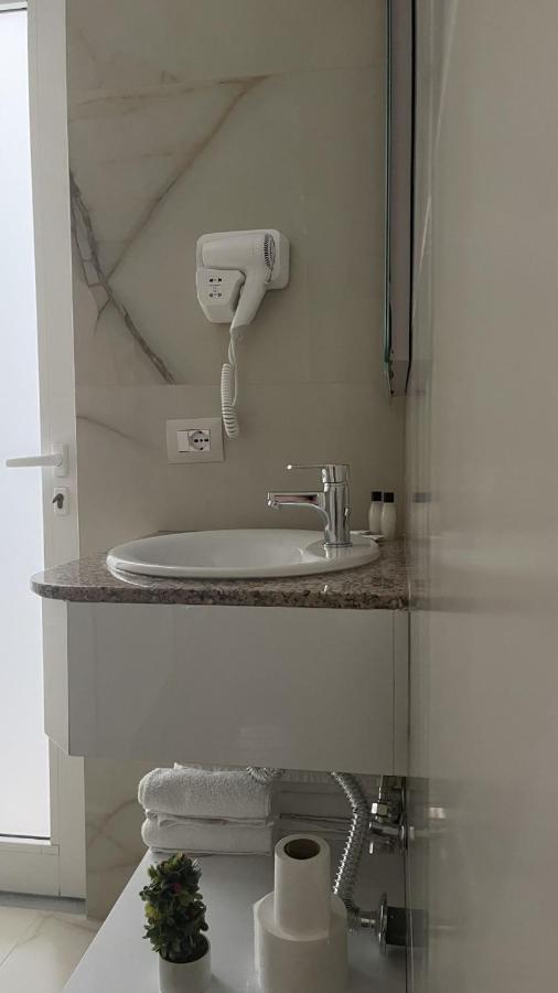 Hotel Ms Saranda Dış mekan fotoğraf